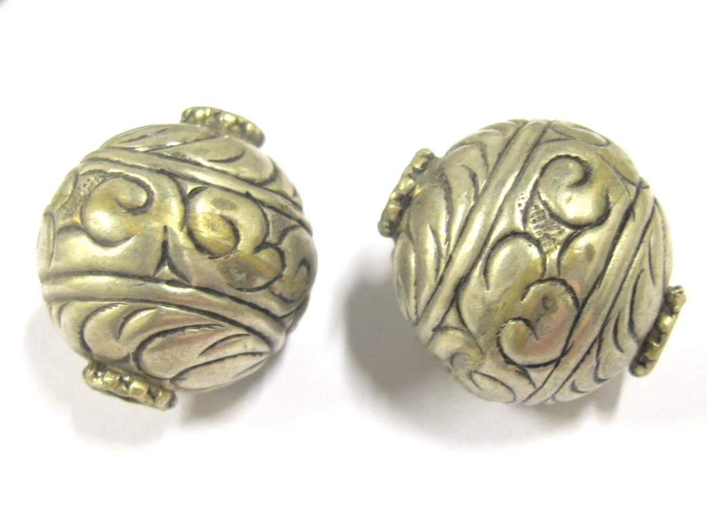 1 BEAD - Beautiful large Tibetan silver floral design oval shape beads 19 - 20 mm - BD802
