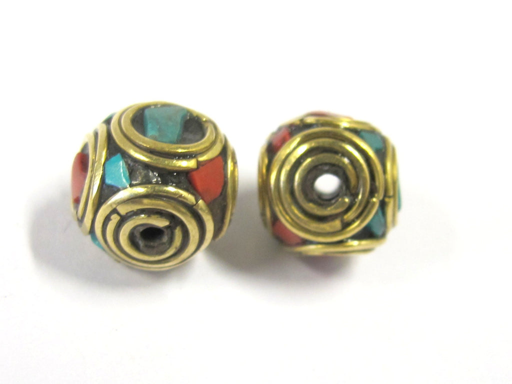 2 Beads - Rondelle shape ethnic Nepal brass beads with turquoise inlay - BD817