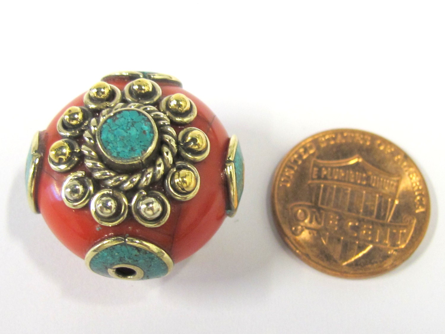 1 BEAD - Beautiful red crackle resin reversible beads inlaid with brass and turquoise - BD811