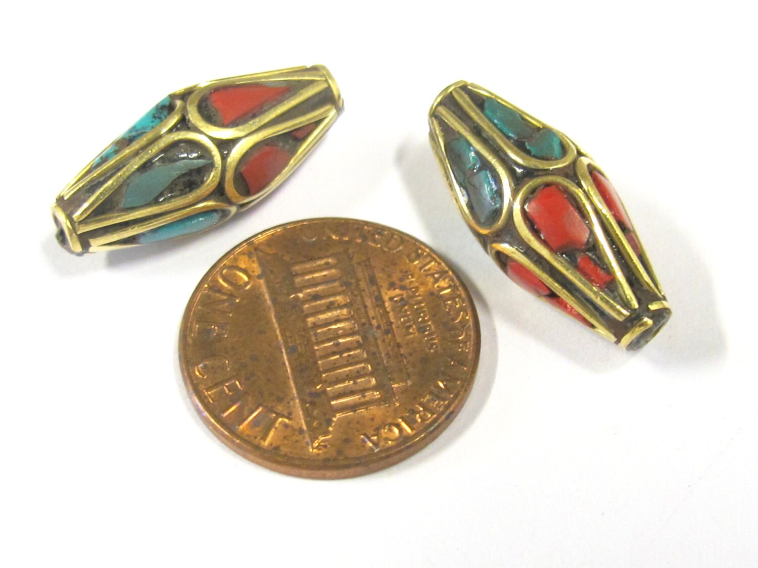 2 Beads - Bicone ethnic Nepal brass beads with turquoise coral inlay - BD815