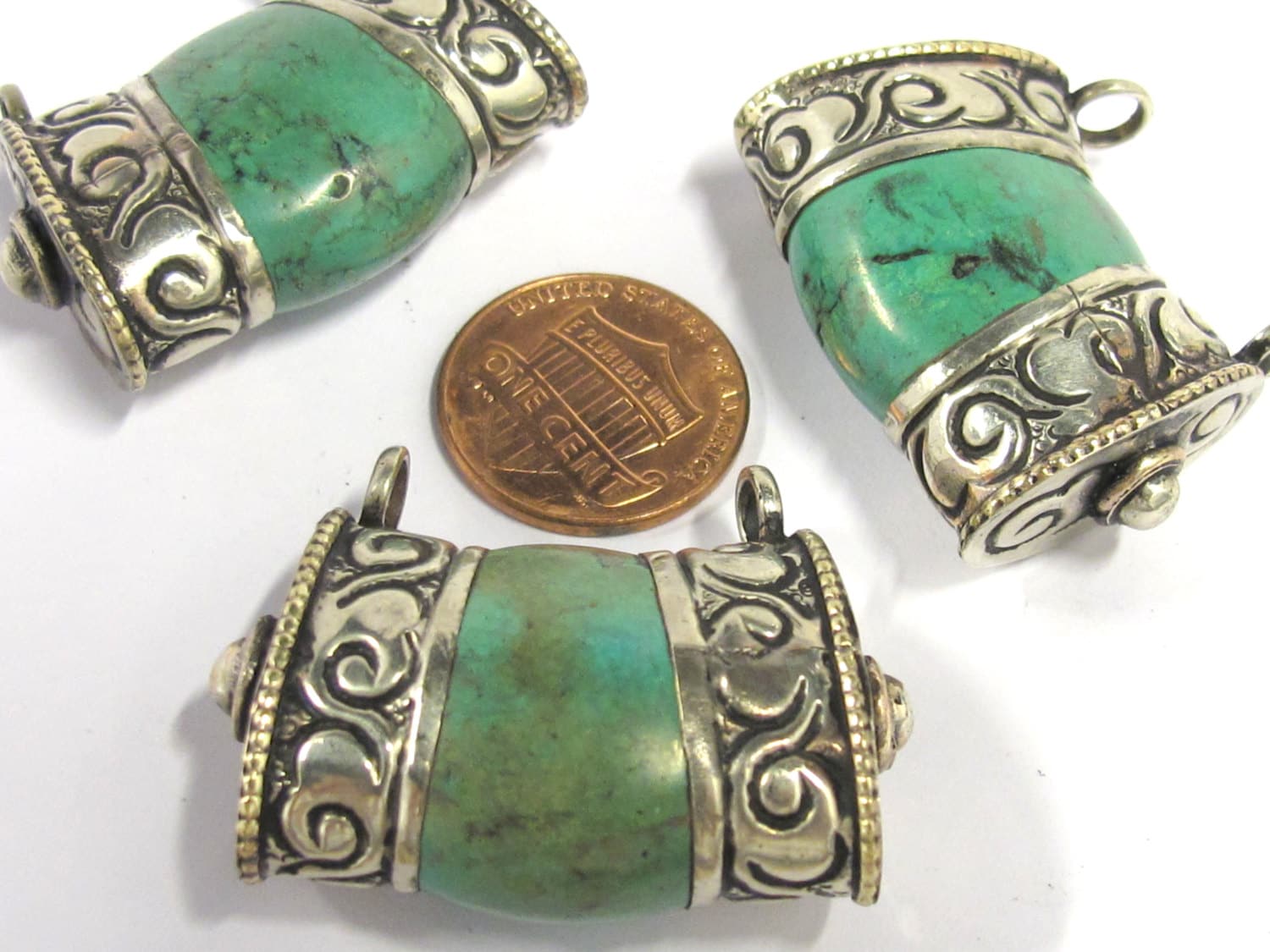 1 Pendant - Ethnic Tibetan silver double bail himalayan turquoise gemstone pendant - PM393A