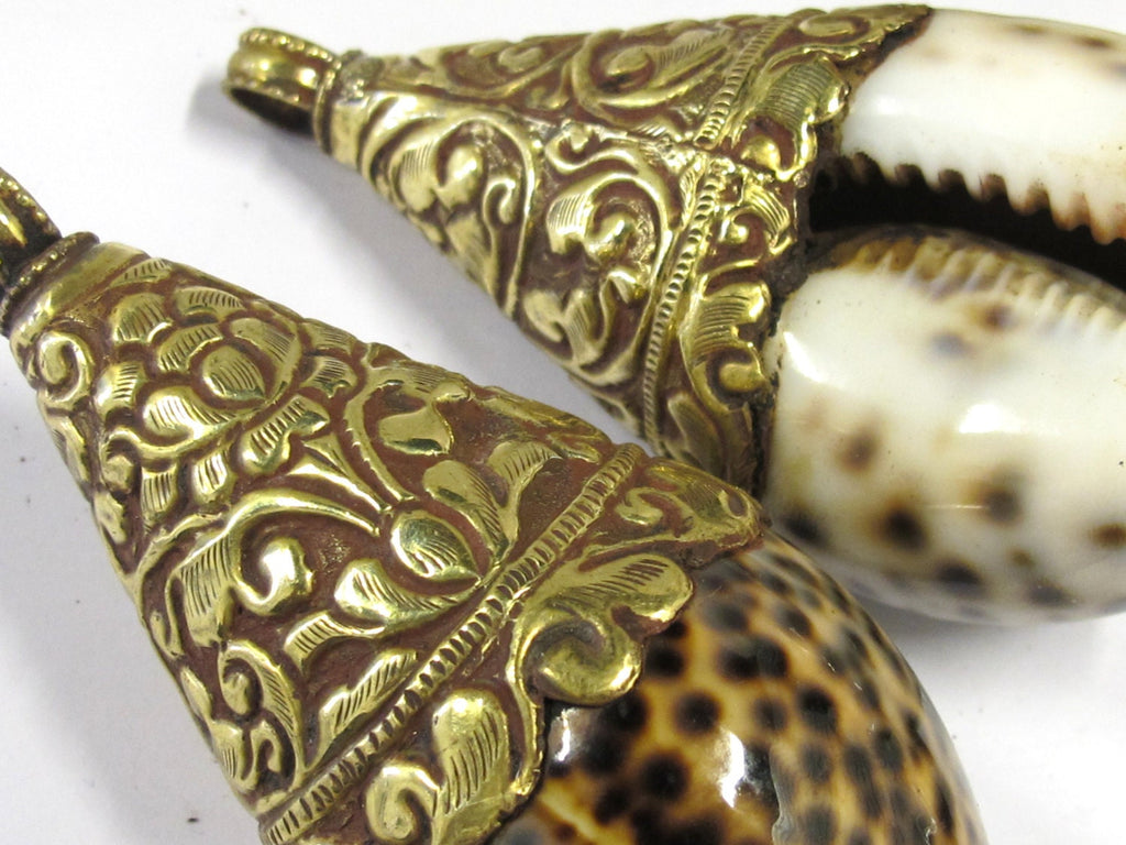 1 Pendant - Extra large cowrie shell with Lotus flower carved brass repousse floral design shell pendant - SP044B