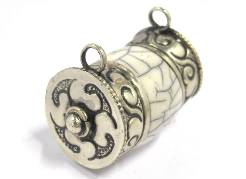 1 Pendant - Ethnic Tibetan silver double bail white crackle resin pendant pendant from Nepal - PM401