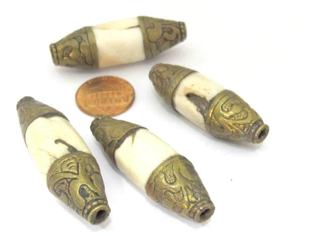 1 Bead - Tibetan tribal naga conch shell antiqued brass capped bead - CH062