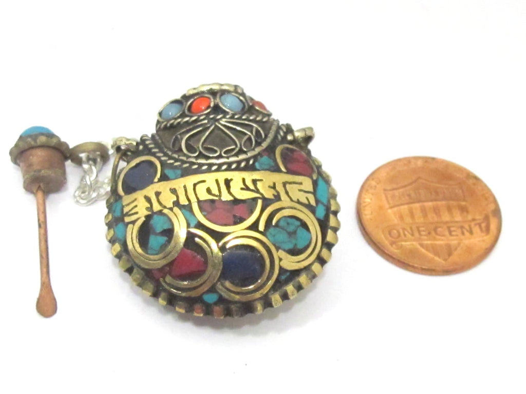 1 Pendant - Tibetan Om mantra snuff bottle brass pendant with turquoise coral inlay - PM412