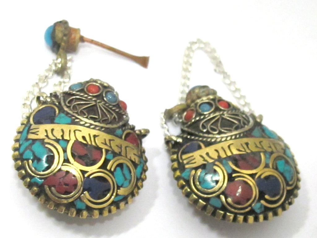 1 Pendant - Tibetan Om mantra snuff bottle brass pendant with turquoise coral inlay - PM412