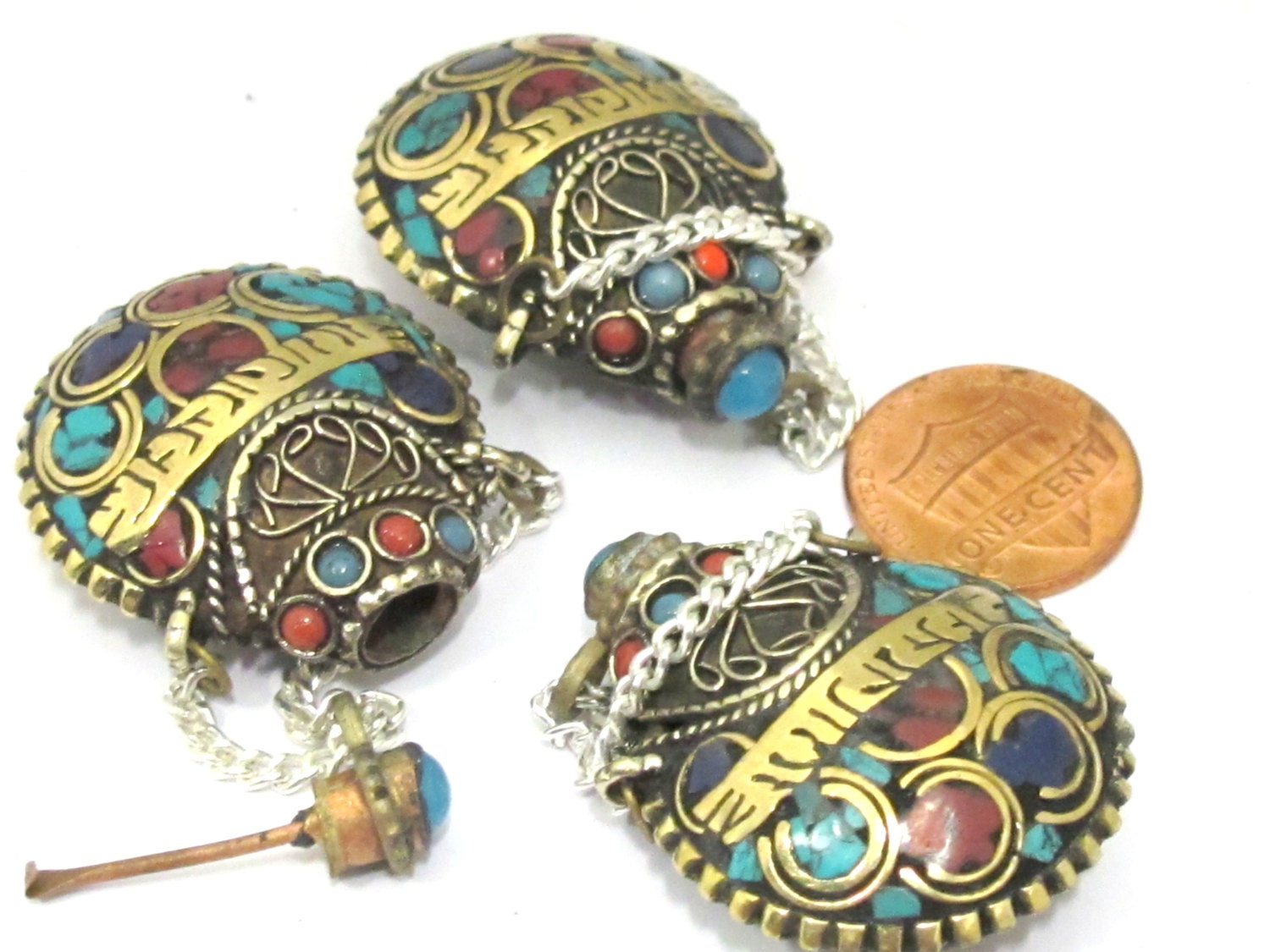 1 Pendant - Tibetan Om mantra snuff bottle brass pendant with turquoise coral inlay - PM412