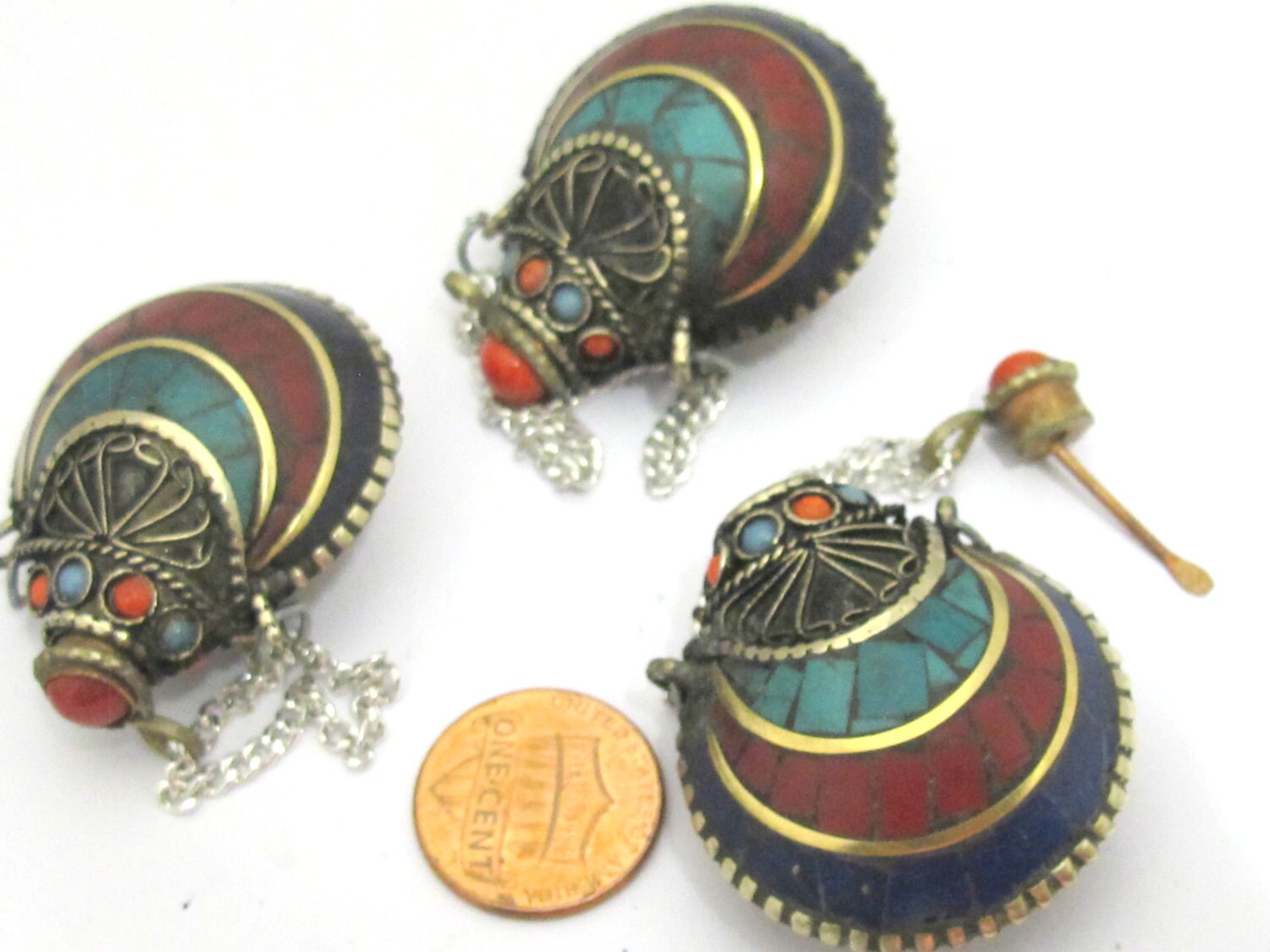 1 Pendant - Tibetan Om mantra snuff bottle brass pendant with turquoise coral inlay - PM413A