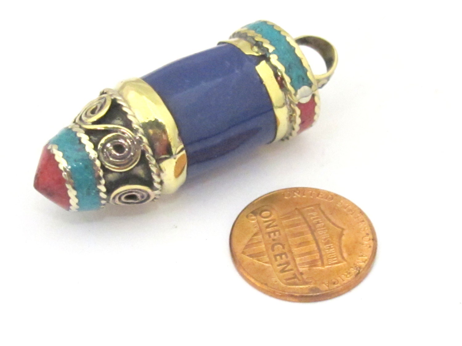 1 Pendant - Tibetan point bullet shape lapis pendant with spiral inlay brass cap from Nepal - PM410