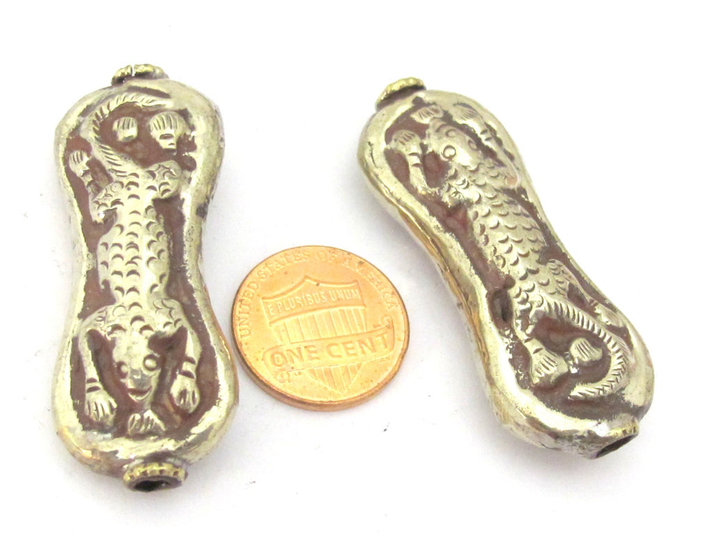 1 Bead - Beautiful Tibetan Silver Lizard carved reversible large bead from Nepal -BD837
