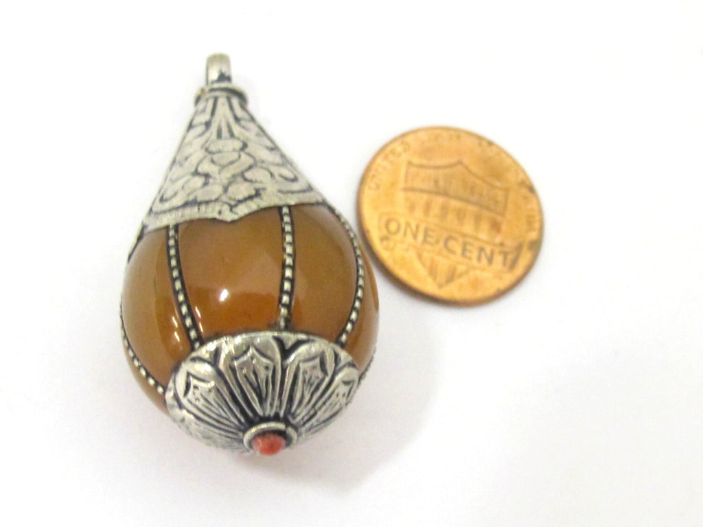 Beautiful Teardrop shape Tibetan silver capped copal resin pendant - 1 pendant - PM415