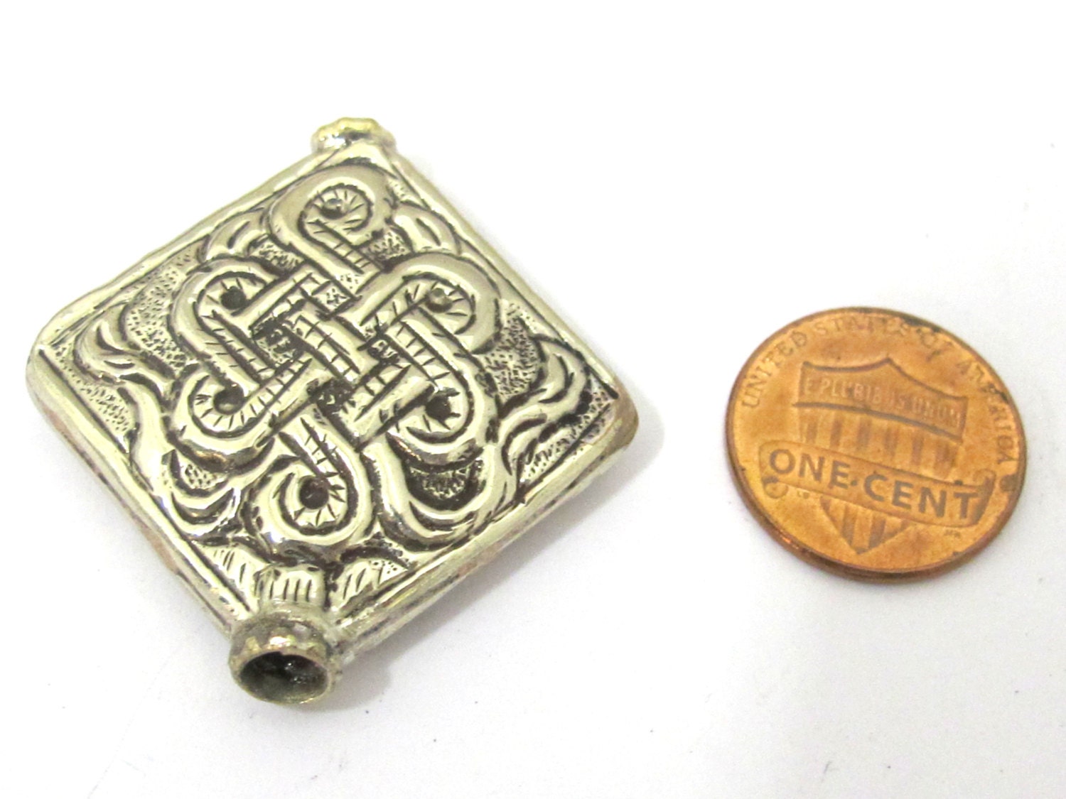 2 Beads - Large size Tibetan silver repousse endless knot design focal pendant bead - tibetan beads nepal beads BD846s
