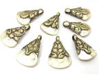 1 pendant - Small size mother of pearl shell capped charm pendants from Nepal -SP046