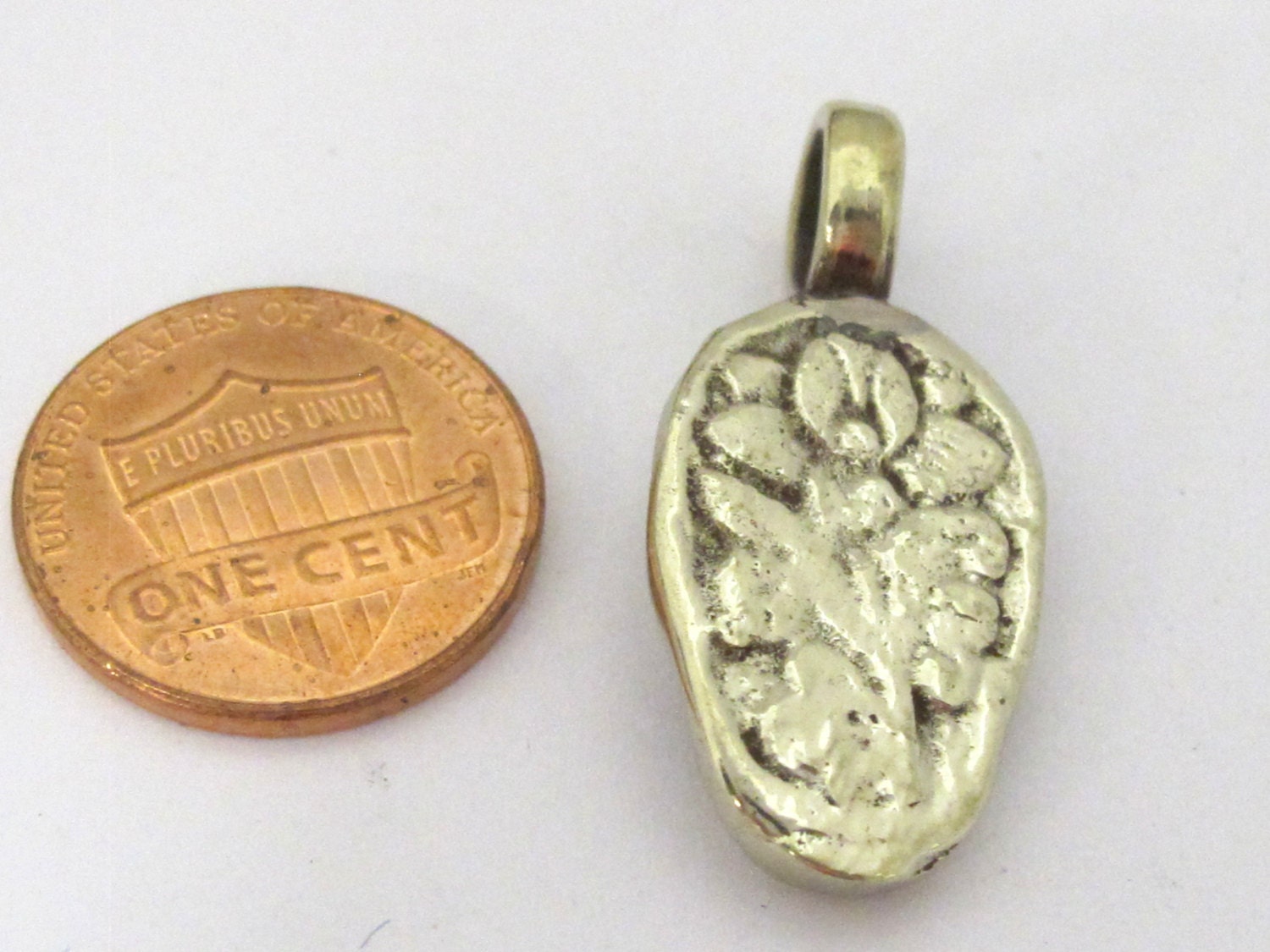 1 Pendant - Tibetan silver Small size skull face charm pendant with floral carving on reverse side l - CP105B