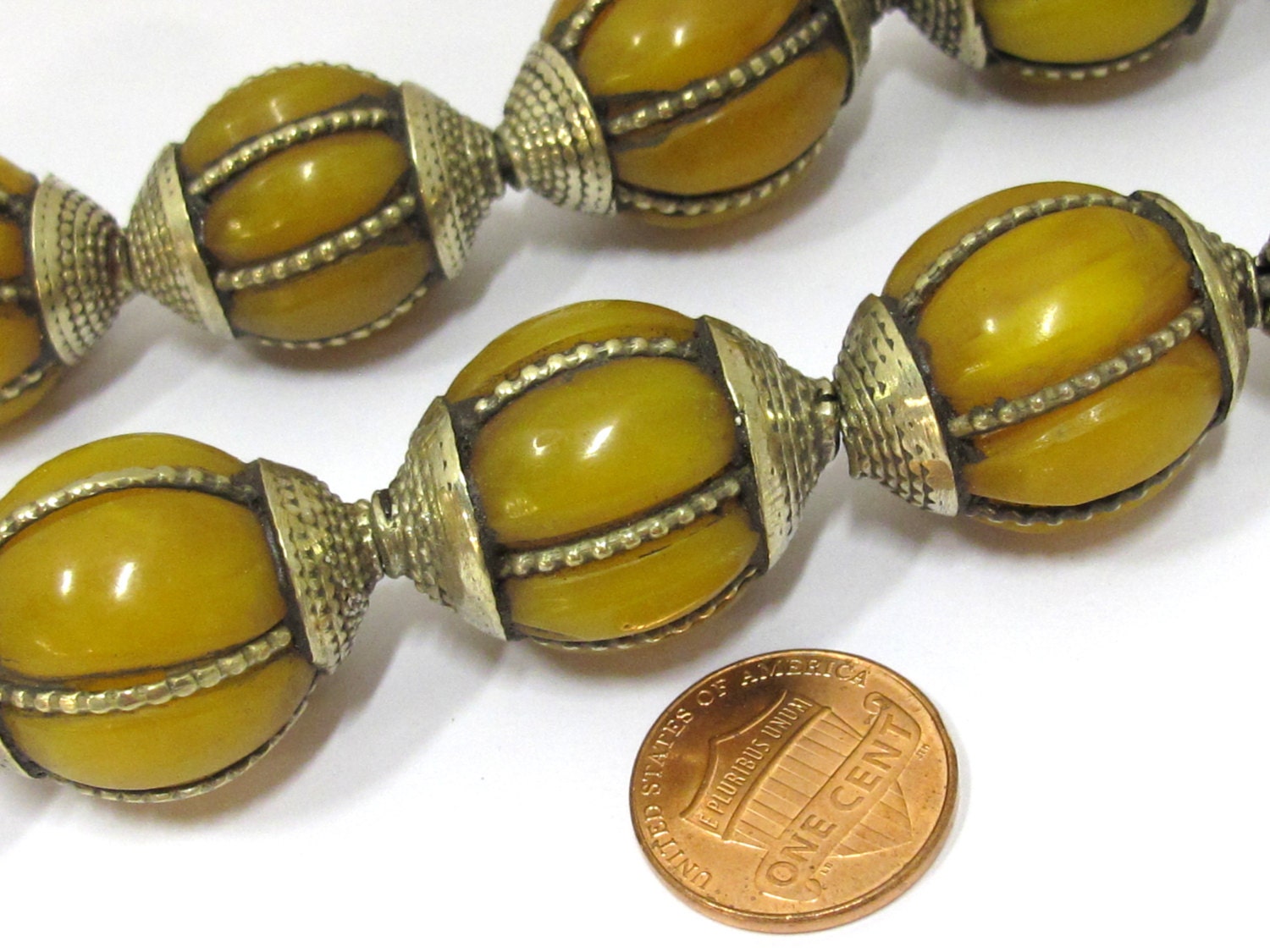 2 BEADS - Large Tibetan copal resin grooved melon shape bead - BD850s