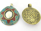 1 Pendant - Reversible Tibetan conch shell brass pendant with Endless Knot and Lotus flower symbol - PM433B
