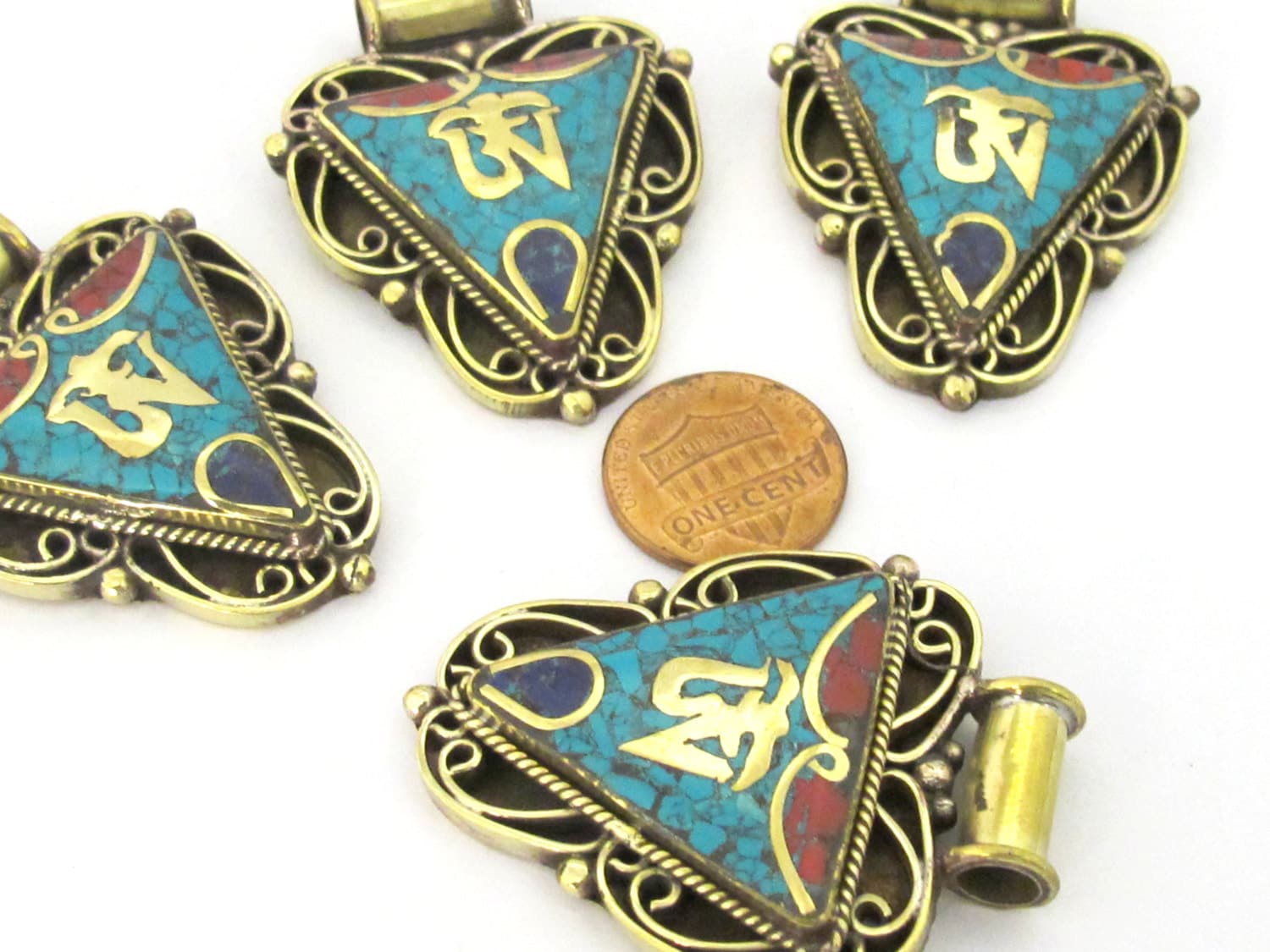 1 Pendant - Ethnic Nepalese Triangle shape Om mantra brass pendant - PM436B