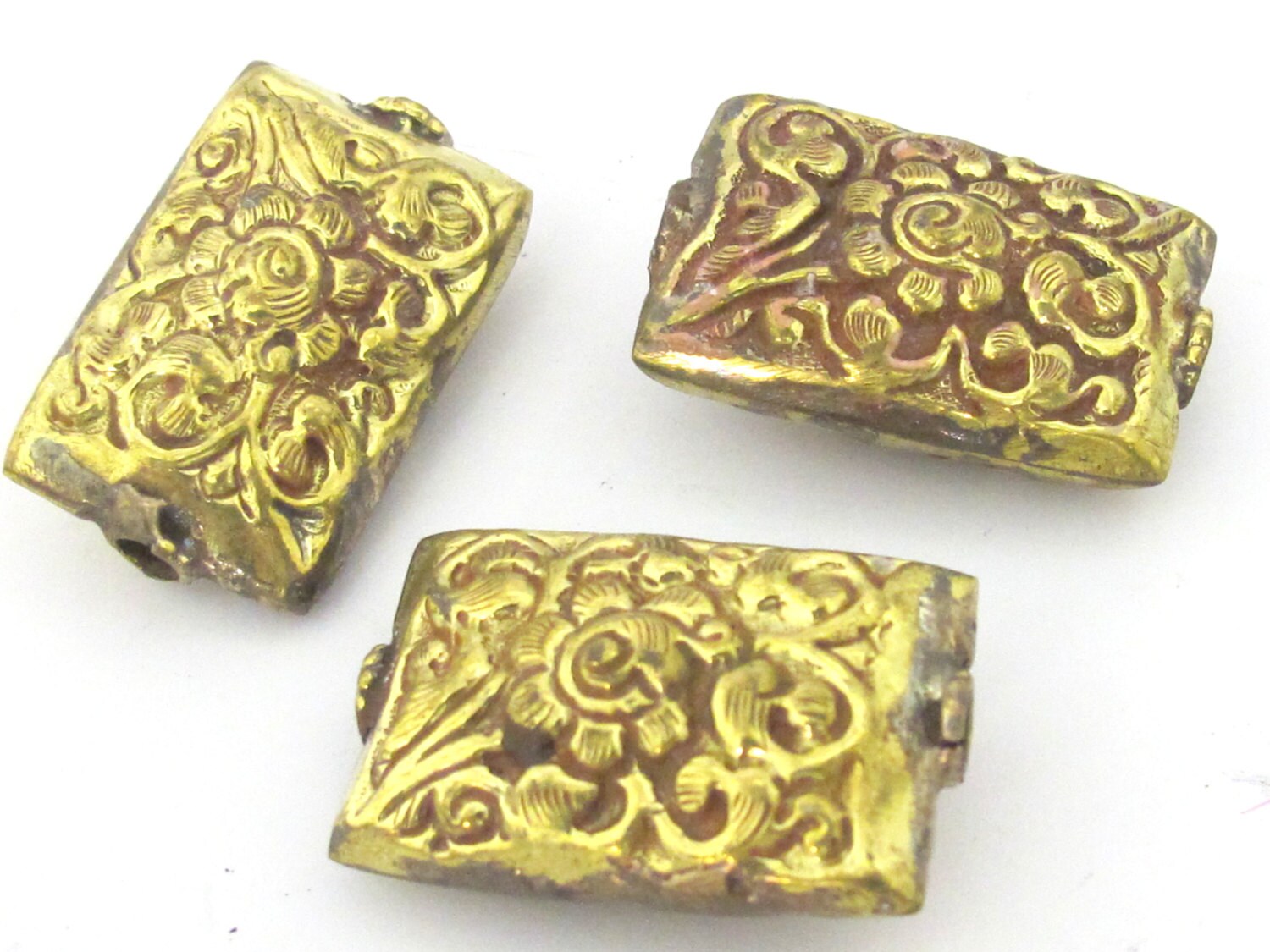 1 Bead - Large rectangle shape ethnic tibetan flower repousse brass bead antiqued gold color - BD854