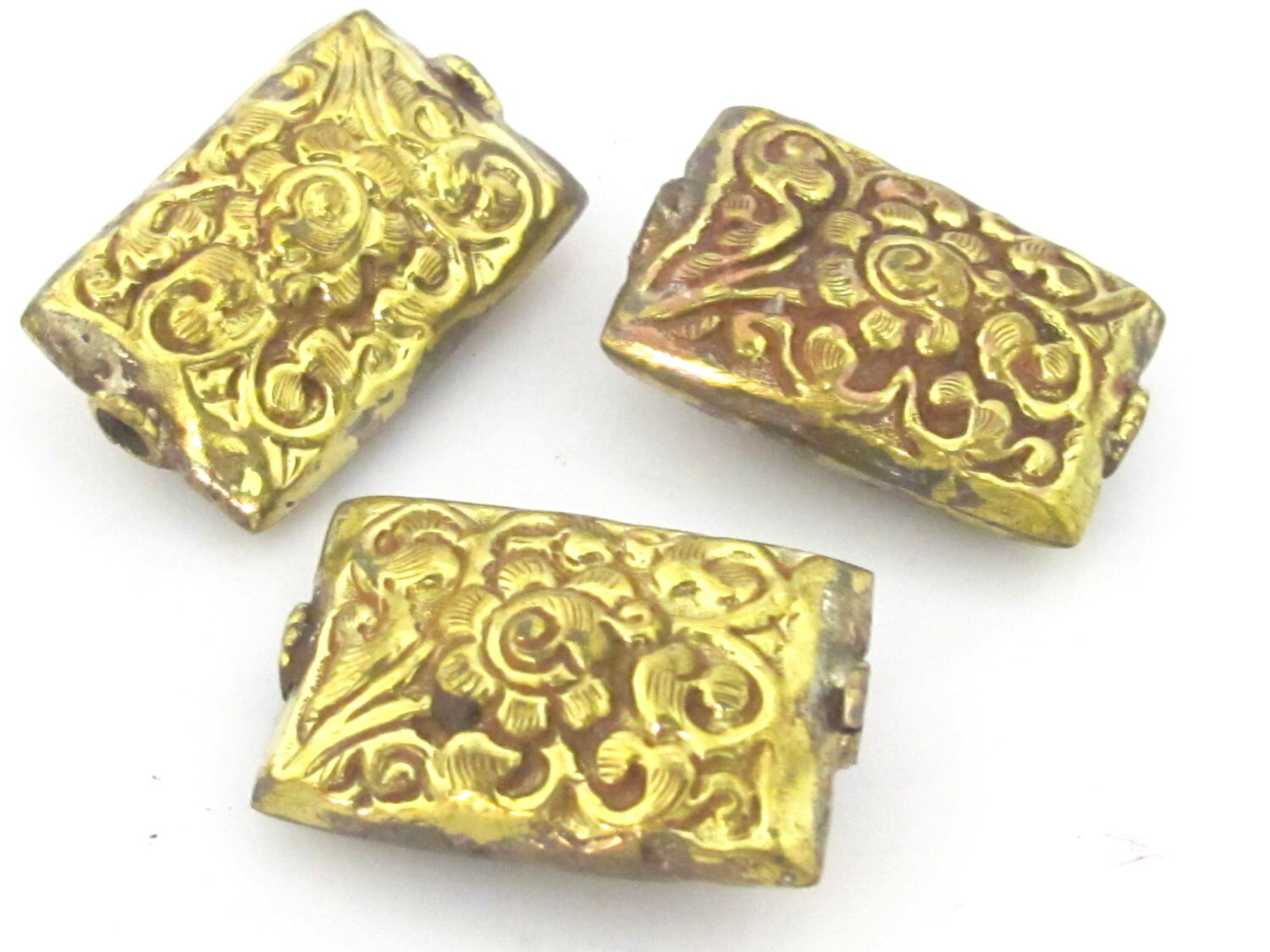 1 Bead - Large rectangle shape ethnic tibetan flower repousse brass bead antiqued gold color - BD854