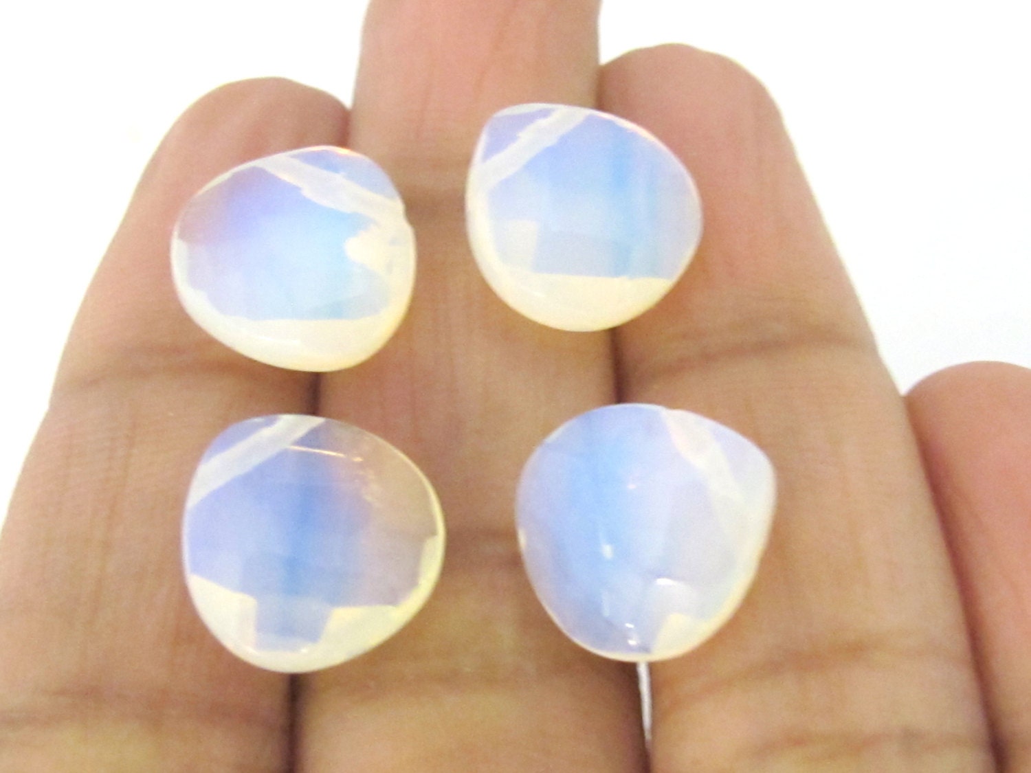 4 Beads - Faceted white color quartz stone drop beads - GM382A