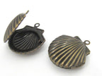 2 charm pendants - Clam shell locket charm pendants antiqued bronze tone - 23 mm x 22 mm - CM171