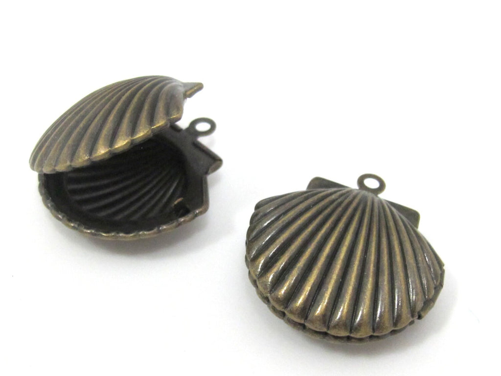 2 charm pendants - Clam shell locket charm pendants antiqued bronze tone - 23 mm x 22 mm - CM171