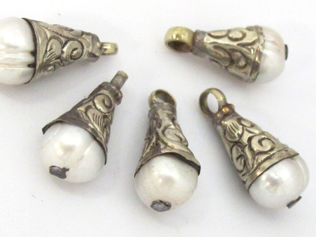 1 pendant - Small petite size Tibetan natural cultured pearl capped charm pendant from Nepal -PM457