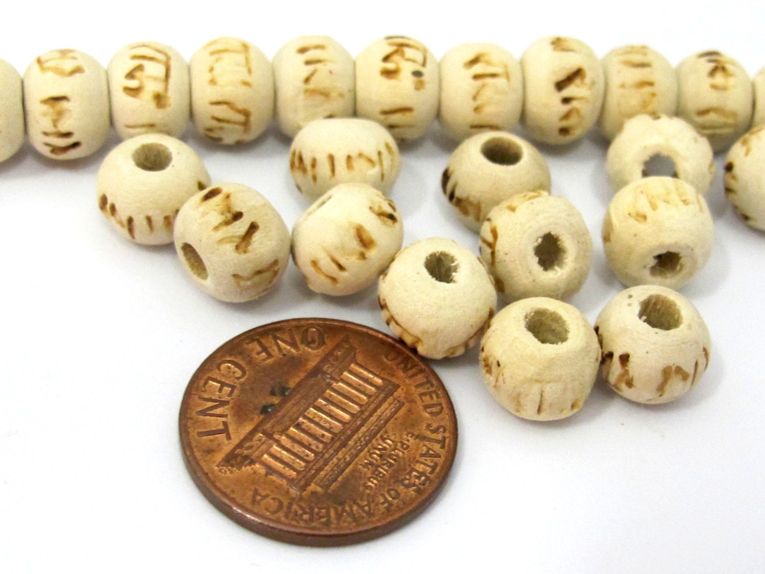 20 beads - Light weight cream color wooden beads with Hindi Ram prayer inscribed from Nepal 8 mm - ML046B