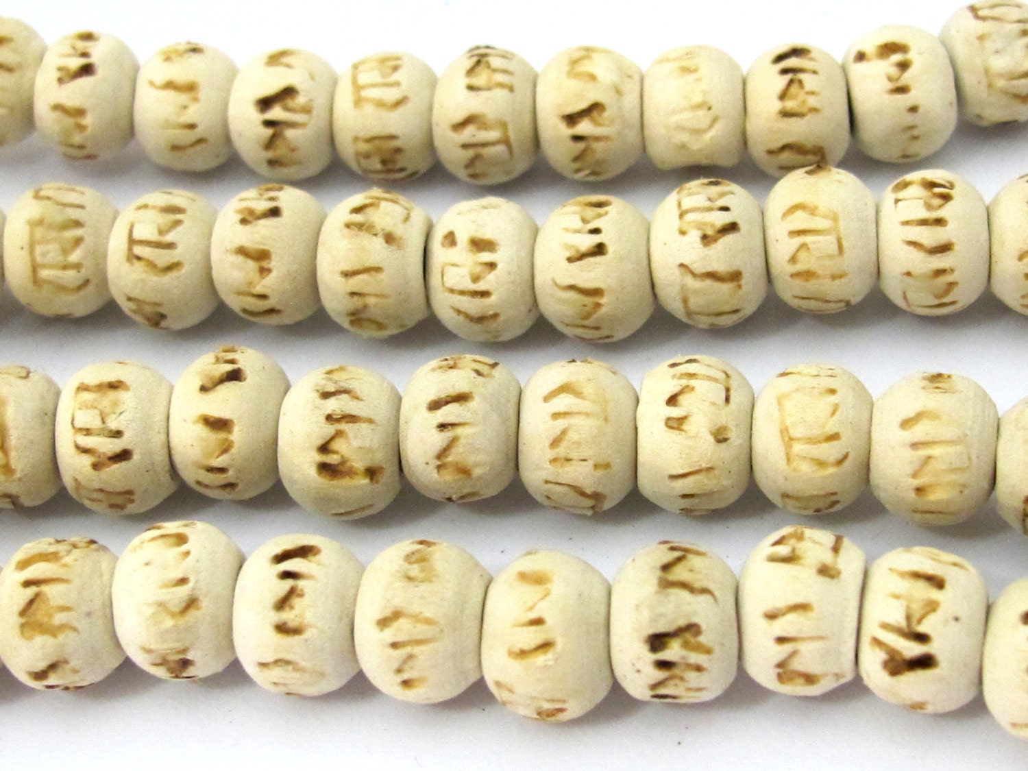 20 beads - Light weight cream color wooden beads with Hindi Ram prayer inscribed from Nepal 8 mm - ML046B