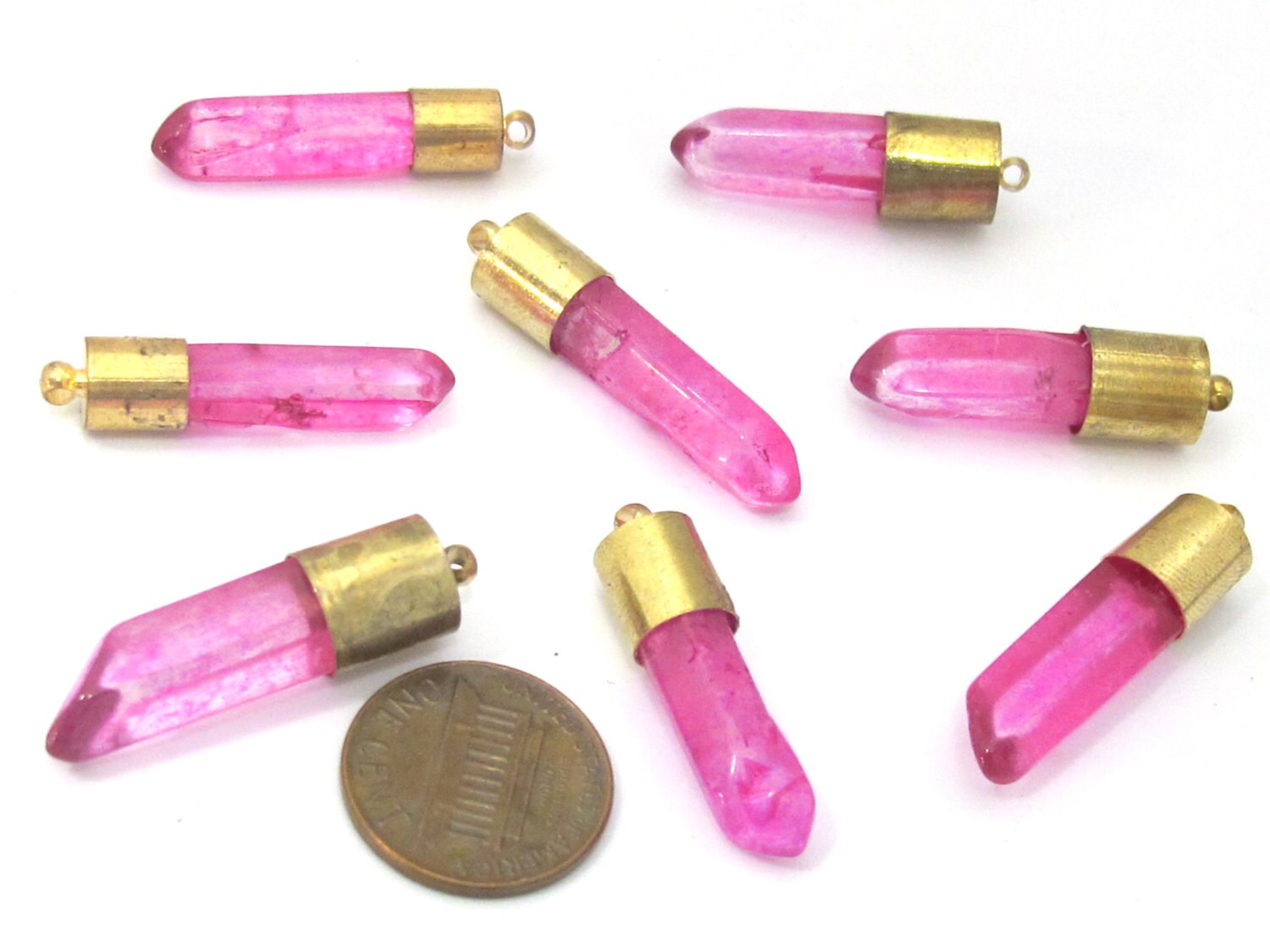1 Pendant - Brass capped pink quartz crystal bullet stick shape pendant - PM465A