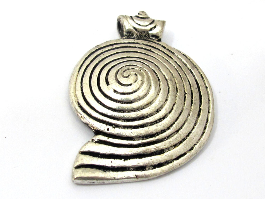 1 Pendant - Tibetan silver spiral coil shell shape pendant - CP112