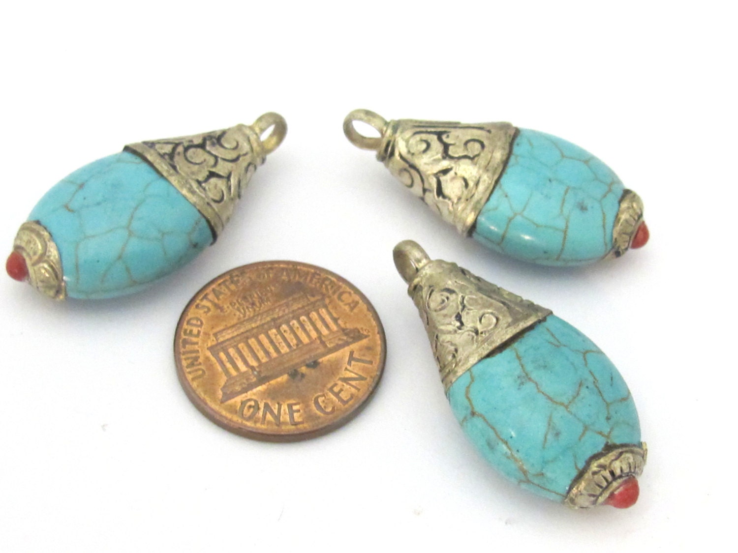 1 Pendant - Tibetan silver teardrop shape turquoise pendant from Nepal with floral carved bail - PM467