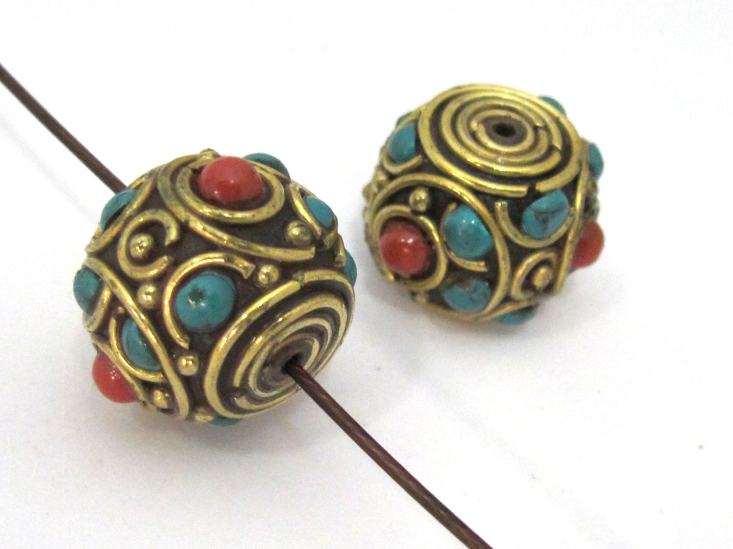1 BEAD - Tibetan rondelle shape brass bead with turquoise inlay - BD896