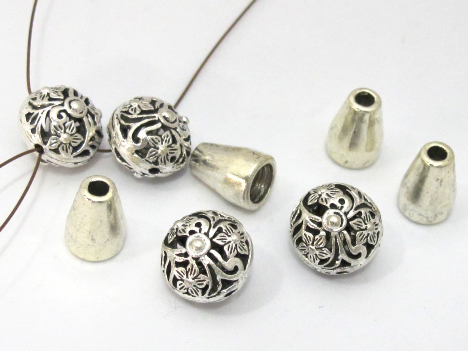 1 Guru bead set - Tibetan silver 3 hole oval shape floral design Guru bead with column bead - GB039