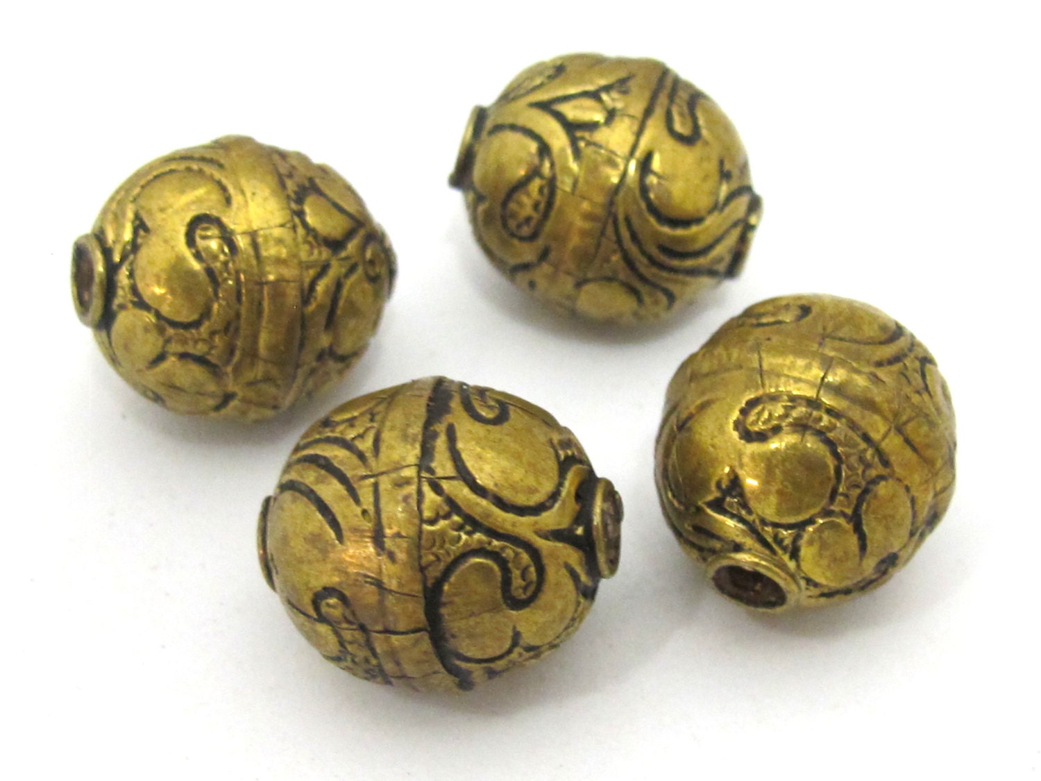 1 BEAD- Tibetan floral carving antiqued golden brass beads from Nepal - BD904