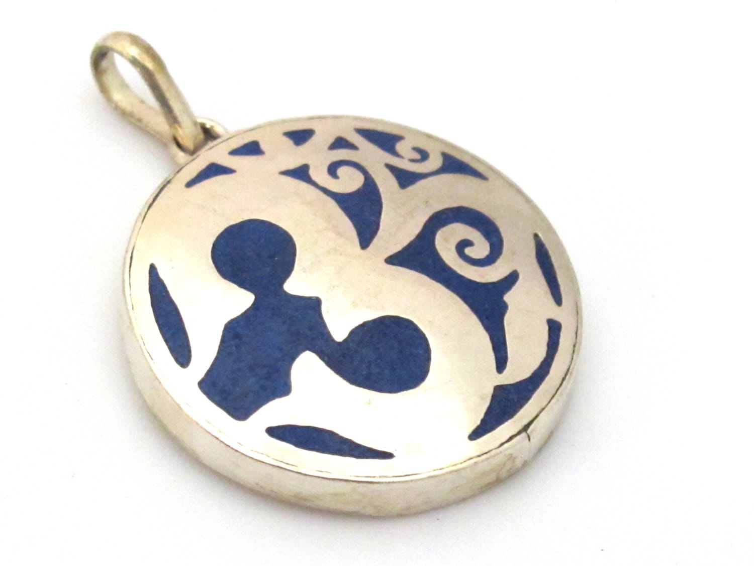 Tibetan round shape sanskrit OM mantra floral design pendant - Tibetan pendant supplies - Nepalbeadshop - PM475B