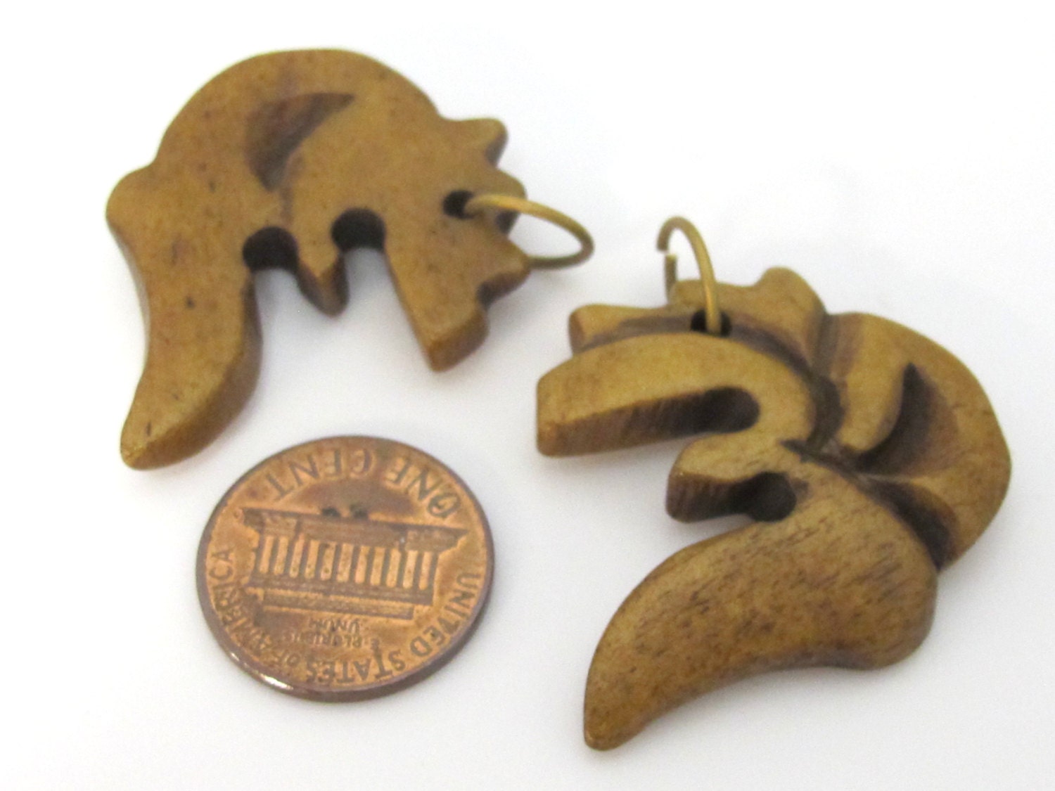 1 pendant - Tibetan pendant Carved Om recycled cattle bone pendant - PB096