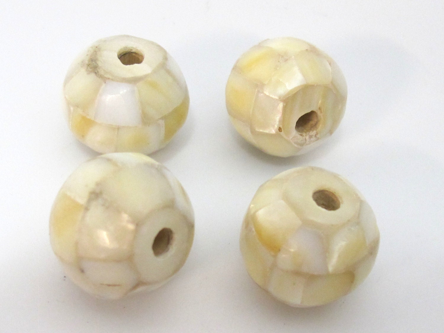 2 Beads - Rondelle mother of pearl shell mosaic inlay bead - BD690C
