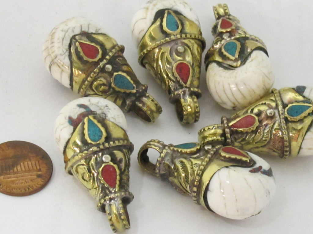 1 Pendant - Nepalese Brass capped naga conch shell drop pendant with turquoise coral inlay - PM487