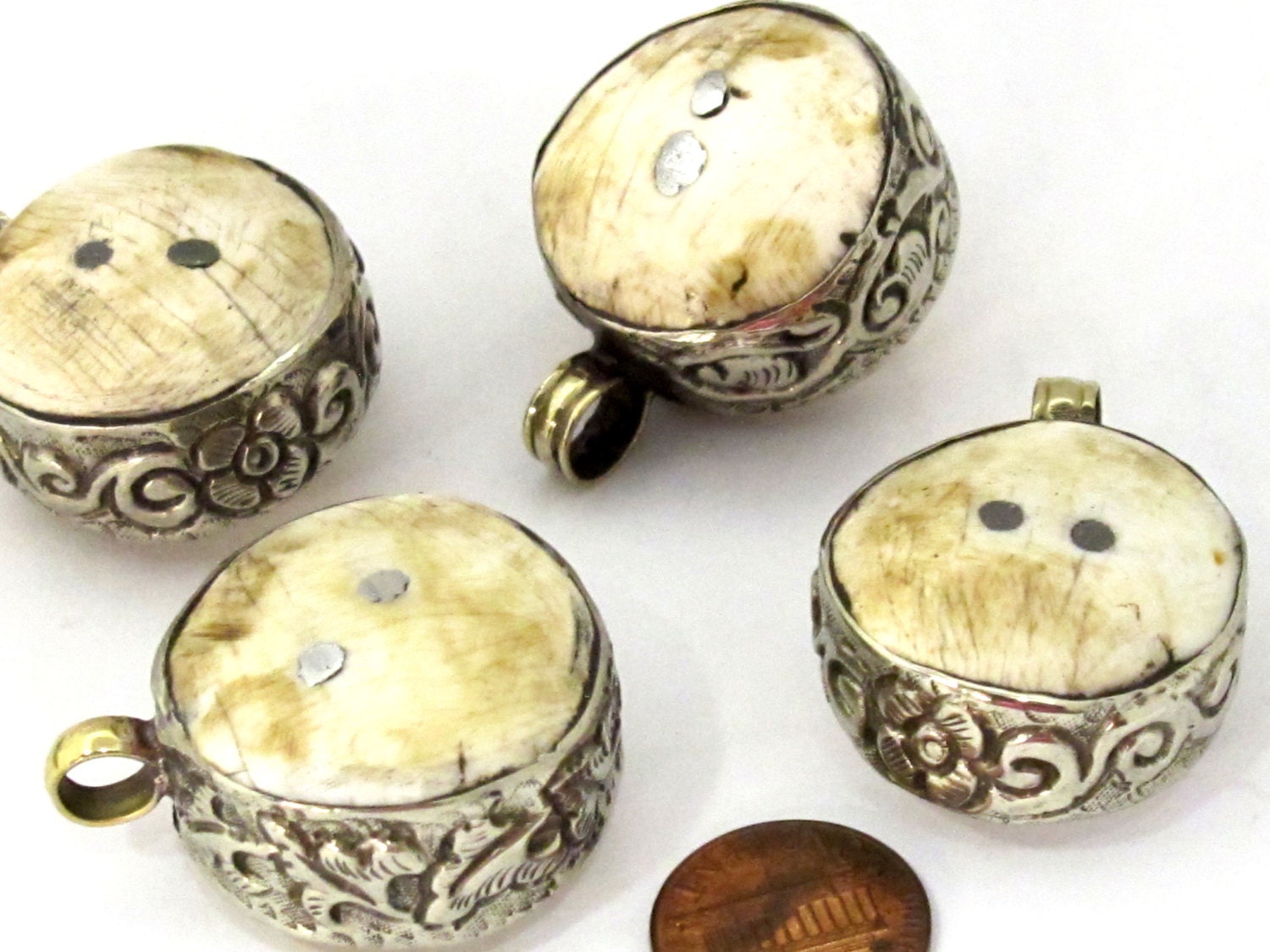 1 pendant - Beautiful Tibetan natural naga conch shell pendant encased in antiqued silver floral design from Nepal -- PM486