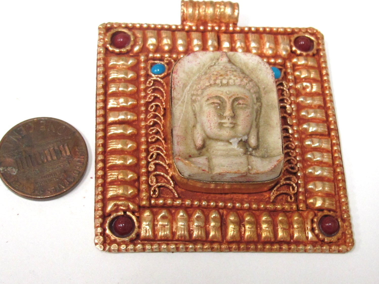 Gorgeous Square shape Buddha pendant with ethnic tibetan filigree design - PM109N