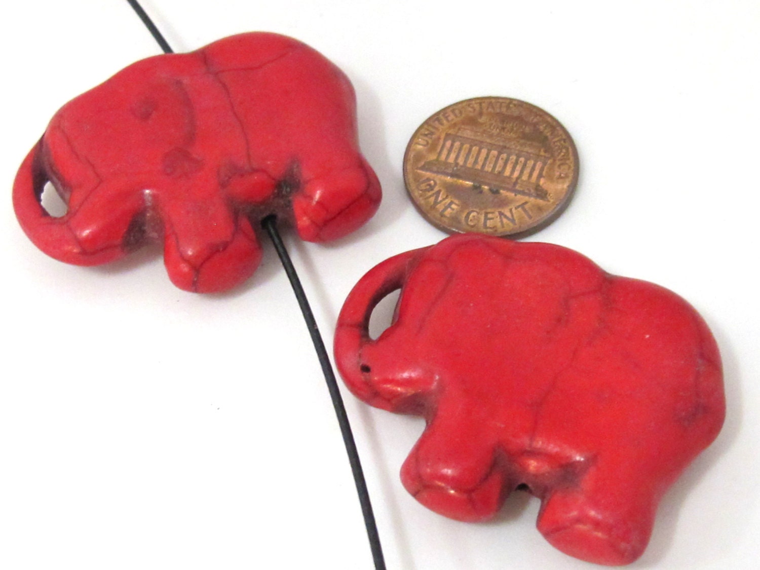 1 BEAD - Red color howlite turquoise elephant shape bead pendant 39 mm x 30 mm - GM402C