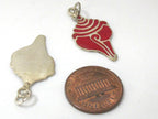 1 charm - Small size inlaid Tibetan conch shell shape pendant from Nepal - PM495B
