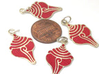 1 charm - Small size inlaid Tibetan conch shell shape pendant from Nepal - PM495B