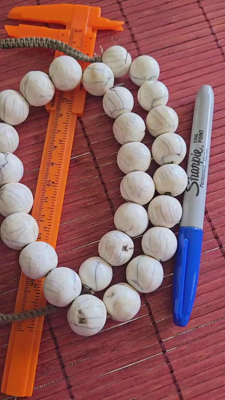 1 strand 27 -28 beads Nepal old conch shell beads tibetan naga beads full strand rustic beads round oval shape tribal shell beads STR002B