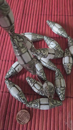 1 naga conch shell Bead - Beautiful antiqued silver tone capped Tribal naga conch shell focal pendant bead grooved wire inlay Nepal CH034G